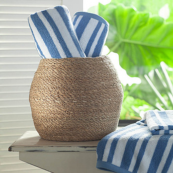 Toalha de Praia/Piscina Angra 100% Algodão Tamanho 77x160cm Branca/Azul