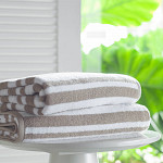 Toalha de Praia/Piscina Angra 100% Algodão Tamanho 77x160cm Branca/Bege